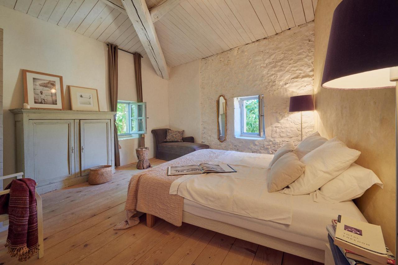 Les Sardines Aux Yeux Bleus Chambres D'Hotes Aigaliers 외부 사진